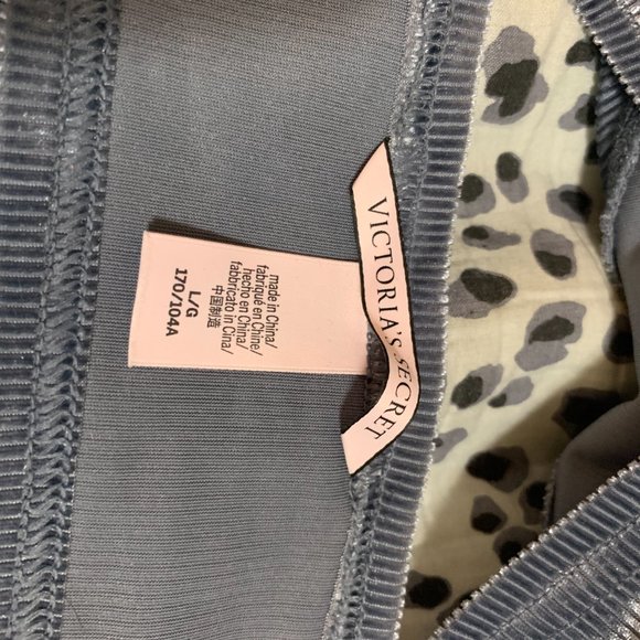 Victoria Secret Set - Picture 3 of 3